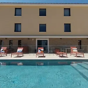 https://ibis-styles-cabris-aix-en-provence-tgv.fr-provencehotel.com